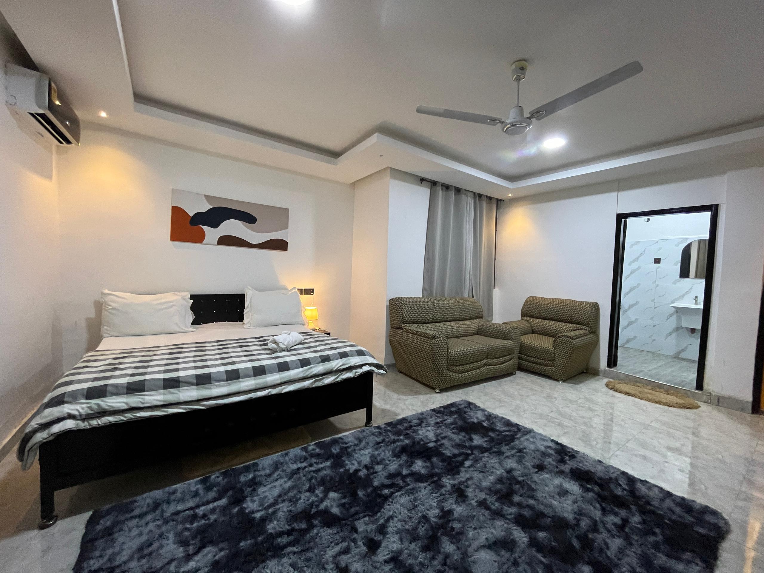 Room R2